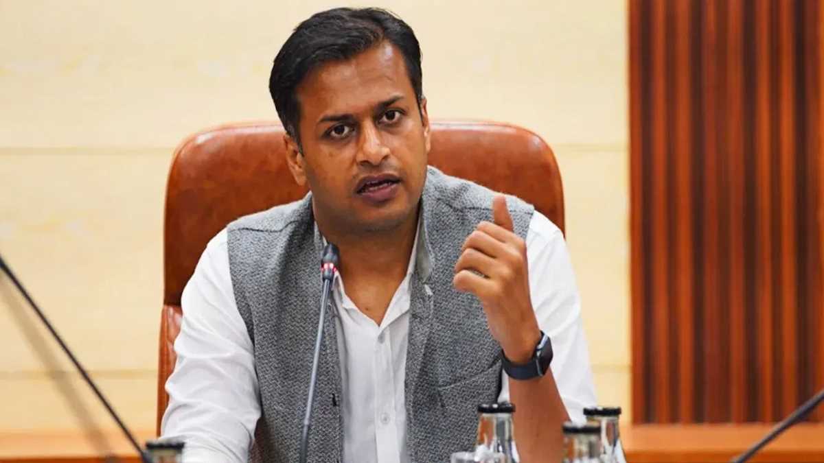 केजरीवाल के इस्तीफे के ऐलान के बाद भाजपा पर भड़के जैस्मिन शाह, कहा – भाजपा ने उनके खिलाफ रचा षड्यंत्र
